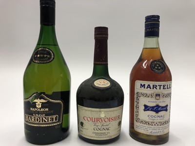 Lot 247 - A bottle of Martell Cognac VS.