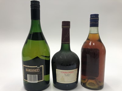 Lot 247 - A bottle of Martell Cognac VS.