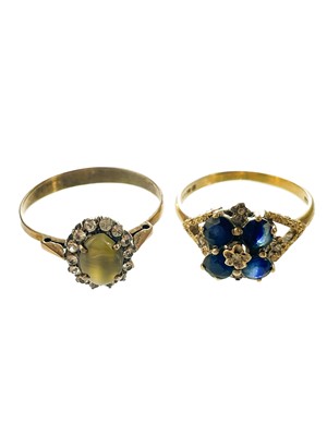 Lot 210 - A diamond and cat's eye chrysoberyl cluster ring.