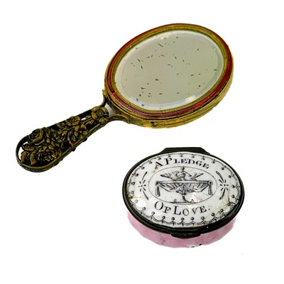 Lot 120 - An enamel oval patch box, Battersea or South Staffordshire.