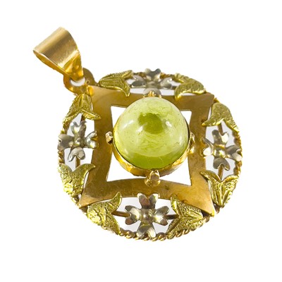 Lot 220 - An attractive Italian 18ct bi-colour gold yellow cabochon stone set pendant.