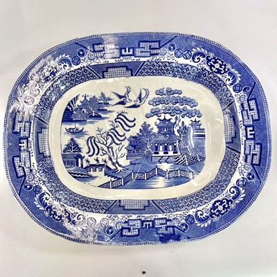 Lot 40 - A Spode Union Wreath pattern blue and white printed meat plate.