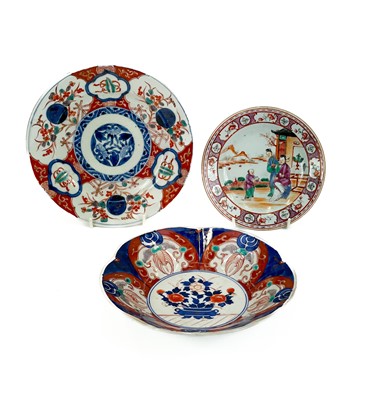 Lot 922 - A Chinese polychrome tea plate.