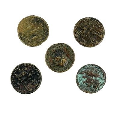 Lot 237 - Large Roman bronze coins x5