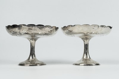 Lot 4 - A pair of Chinese silver tazzas, stamped Zeewo, circa 1920.