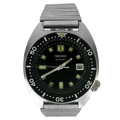 Lot 106 - A Seiko 1960's Automatic diver's stainless steel gentleman's wristwatch ref. 6105-8000.