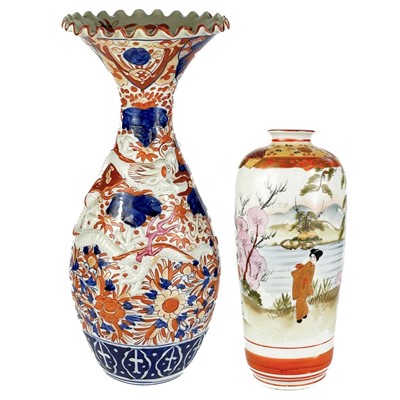 Lot 301 - A large Japanese Imari vase, early 20th century.