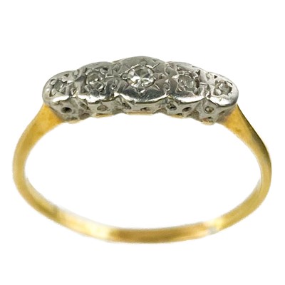 Lot 164 - An 18ct diamond set five stone ring.