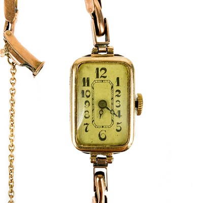 Lot 15 - A 9ct rose gold ladies manual wind bracelet wristwatch.