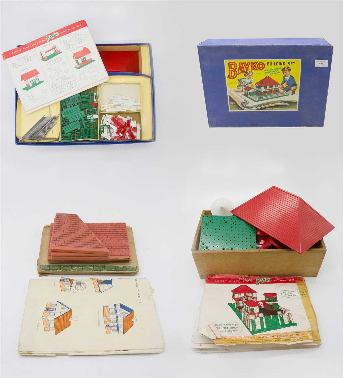 Lot 571 Bayko. A boxed Bayko building set No. 3