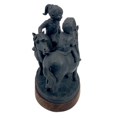 Lot 916 - A Beswick connoisseur model of Mill Reef.