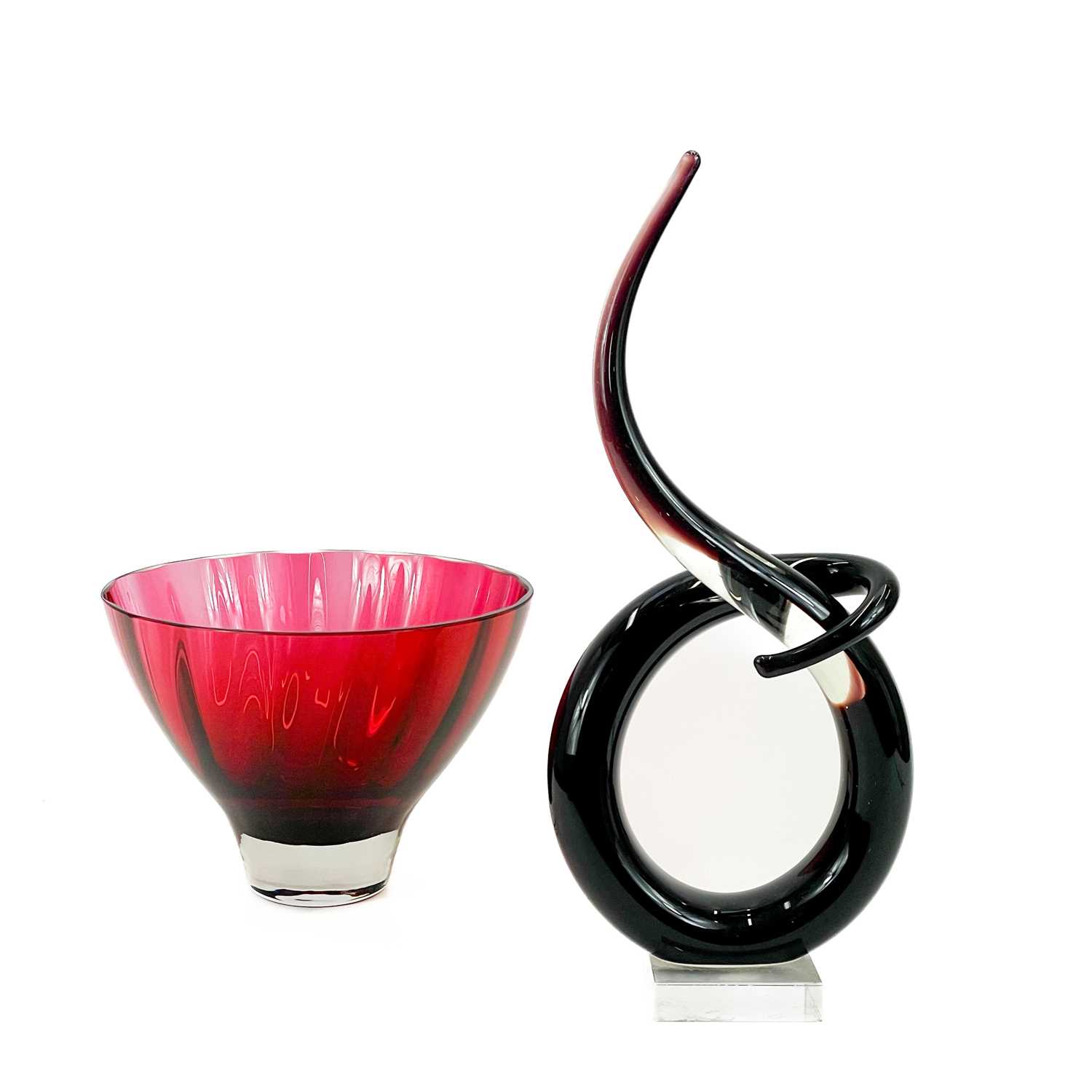 Lot 933 - A Murano glass knot sculpture and A Dartington bowl.