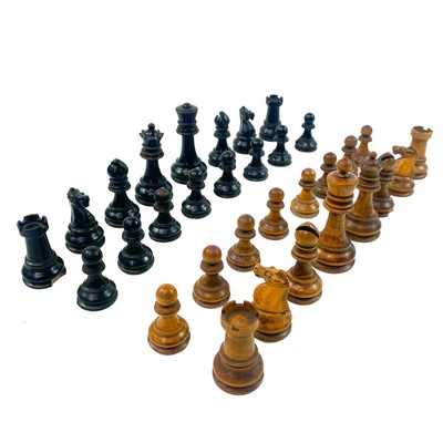 Lot 235 - A boxwood and ebony Staunton pattern weighted chess set.