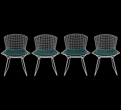 Lot 421 - Four Harry Bertoia chairs by Knoll.