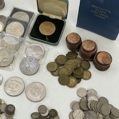 Lot 20 - Great Britain Silver 3 Pence Coins plus other later cupronickel and bronze coinage.