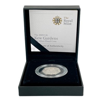 Lot 30 - Great Britain 50 pence Kew Gardens 2009 cased silver proof coin.