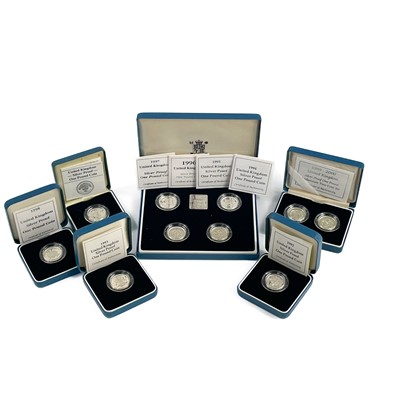 Lot 52 - UK Silver Proof £1 coins 1992 to 2000 inclusive plus 1987 in Royal Mint Coin Cases (x10 coins)