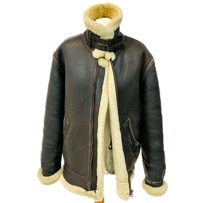 Lot 1621 - A sheepskin aviator's style flying jacket.