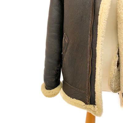 Lot 1621 - A sheepskin aviator's style flying jacket.