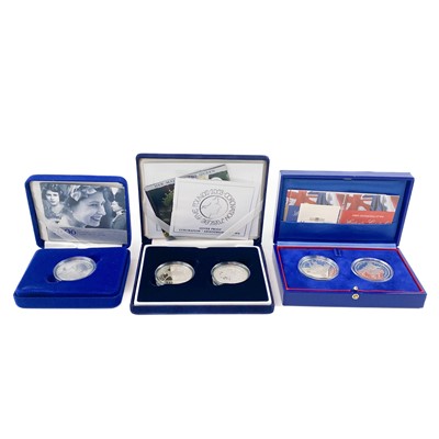 Lot 90 - UK Silver proof 2002-2006 £5 Royal Mint cased coins.