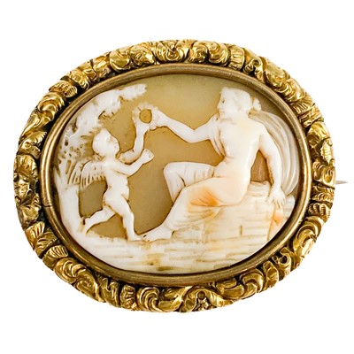 Lot 239 - A Georgian gold mounted shell cameo brooch.