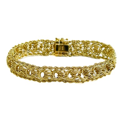 Lot 49 - A modern Italian fancy rope twist bracelet.