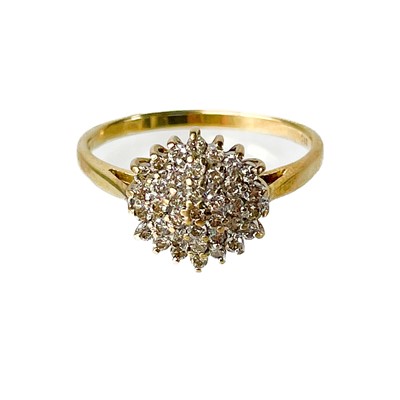 Lot 274 - A modern 9ct diamond cluster ring.