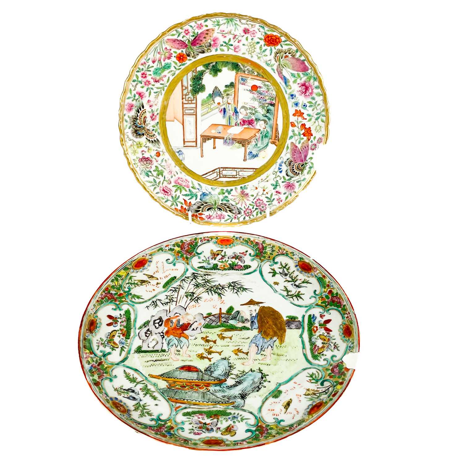 Lot 558 - A Chinese Canton porcelain plate, 19th century.