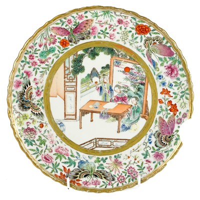 Lot 558 - A Chinese Canton porcelain plate, 19th century.