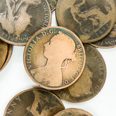 Lot 138 - UK Copper/Bronze Pennies including rare 1950 & 1951 coins.