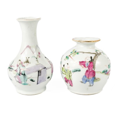 Lot 261 - A Chinese famille rose porcelain water pot, 19th century