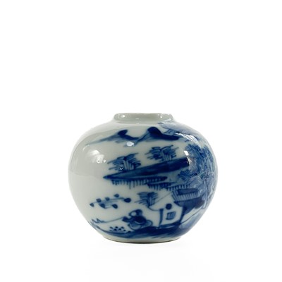 Lot 262 - A Chinese blue and white porcelain water pot, 19th century.