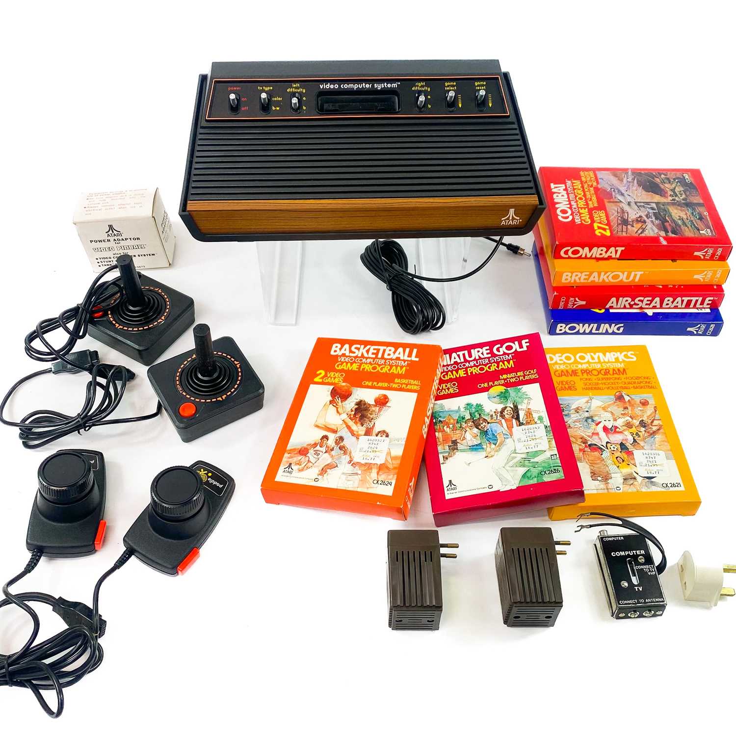 Lot 104 - An Atari Video Computer System.