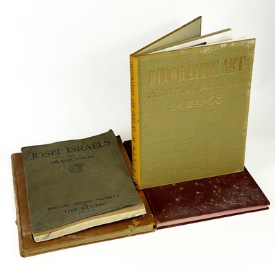 Lot 420 - Ruth MANNING-SANDERS.