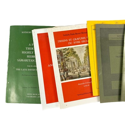 Lot 422 - Ruth MANNING-SANDERS.