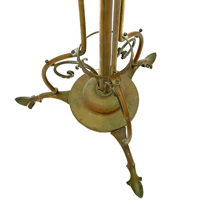 Lot 1885 - An Aesthetic movement brass telescopic oil lamp base.