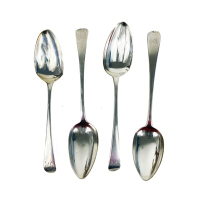 Lot 353 - A pair of George III silver Old English pattern dinner spoons Peter, Anne, William Bateman.