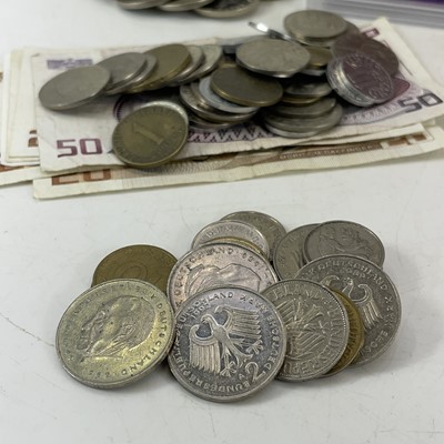 Lot 160 - G.B. & World Coinage.