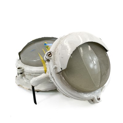 Lot 499 - A pair of painted circular bulkhead lights.