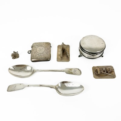 Lot 370 - A selection of silver items.