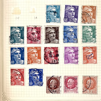 Lot 505 - World Collection in 3 albums.