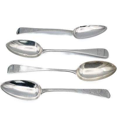 Lot 107 - A pair of William IV silver dinner spoons.