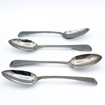 Lot 107 - A pair of William IV silver dinner spoons.