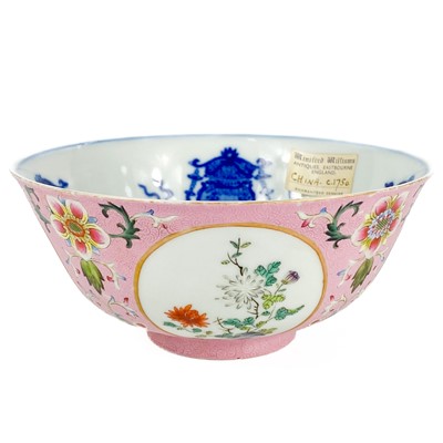 Lot 144 - A Chinese famille rose porcelain bowl, 20th century.