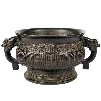 Lot 149 - A Chinese bronze censer, Ming Dynasty, (1368-1644)