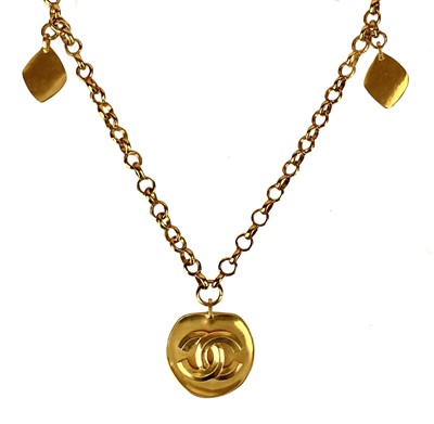 Lot 560 - A Chanel gold tone medallion pendant necklace.