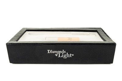 Lot 318 - A Le Lumiere `Diamonds of Light`  range ballpoint pen, set with a VS diamond.