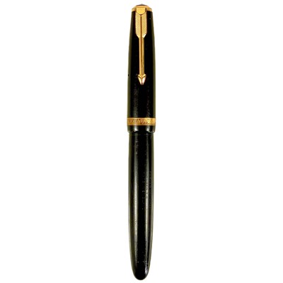 Lot 326 - A Parker Duofold fountain pen with 14k gold nib.