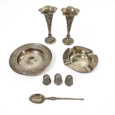 Lot 93 - A selection of silver.