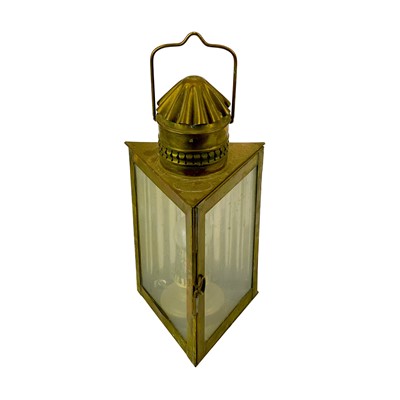 Lot 81 - A brass wardroom lamp by Eli Griffiths, 1915.